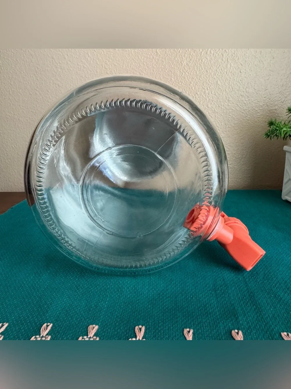 Quality Drinkware large beverage dispenser with salmon pink/peach lid